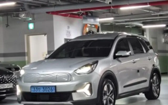 더뉴니로 중고차 니로 플러스 EV 에어 매물 사진 2 - 2022/07 90,308km