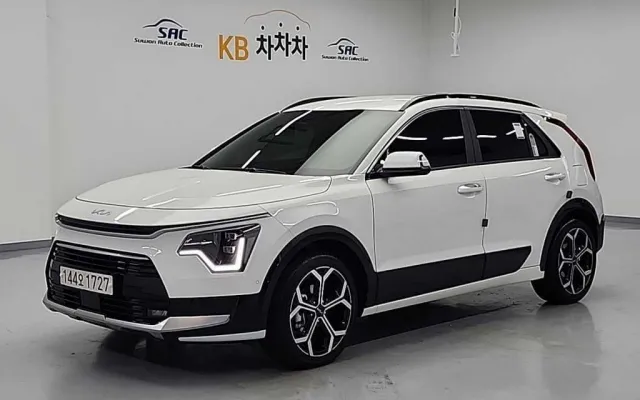 더뉴니로 중고차 디 올 뉴 니로 시그니처 매물 사진 4 - 2025/03 1,911km